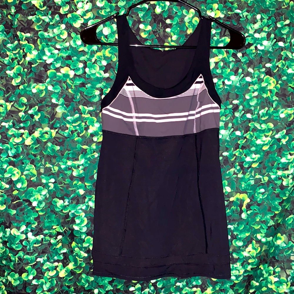 Lululemon sports shirt